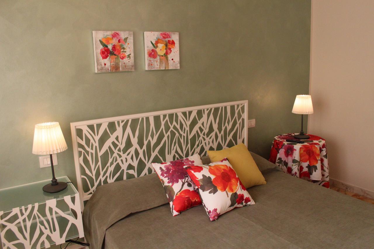 Affittacamere Casa Mac & Rose San Quirico dʼOrcia Exterior foto